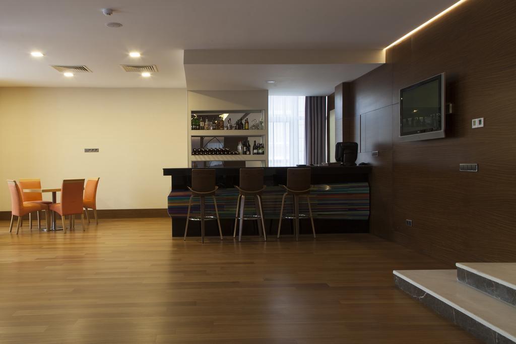 Hotel Houston Ankara Bagian luar foto